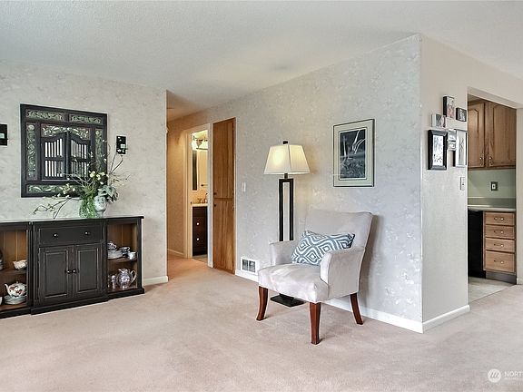 4th image of 5413 N 10th Street