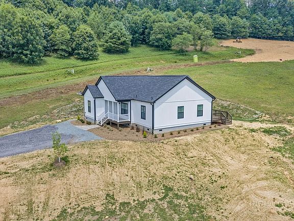 4th image of 426 Fieldstone Way Way