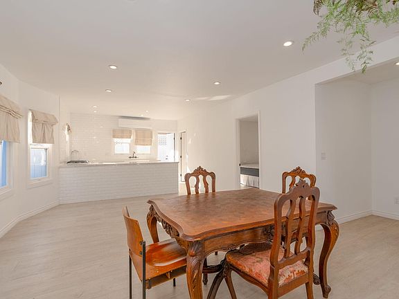 5th image of 4410 Park Blvd #A