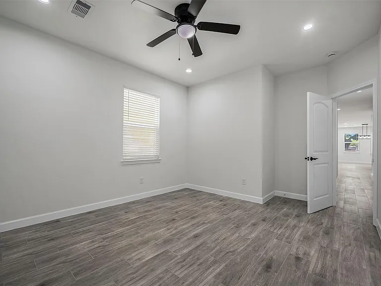 1078 Saint Clair St #A — Photo 28