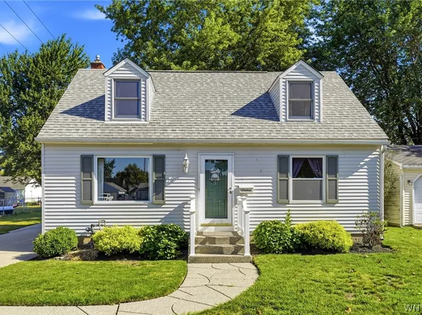 16 Woodcrest Ct, Buffalo, NY 14225