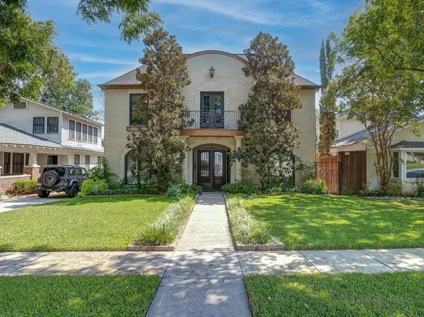 1221 Virginia Pl, Fort Worth, TX 76107