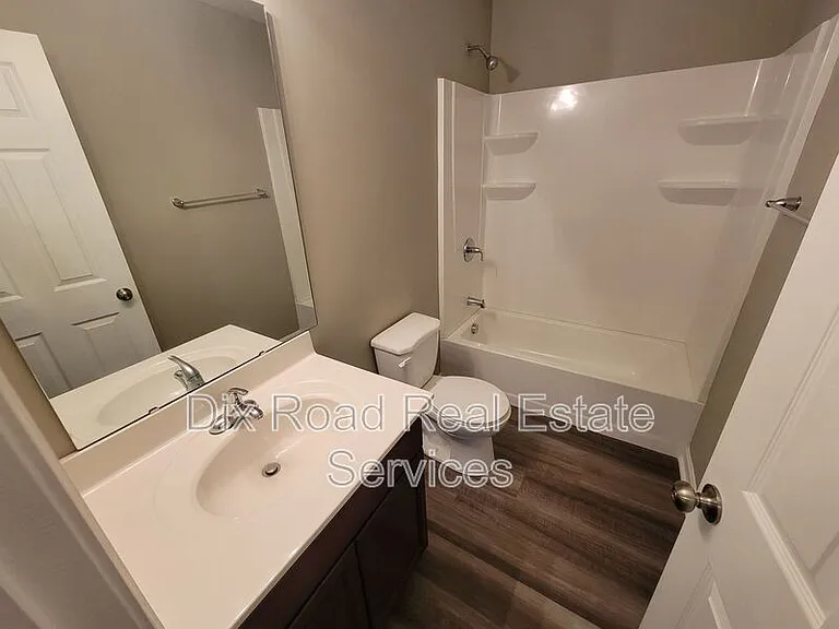 837 Prescot Cir — Photo 8