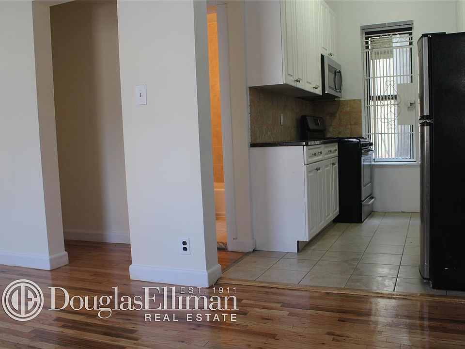 1st image of 159 2nd Ave APT 14