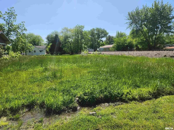 0 N 4th St, Ashley, IL 62808