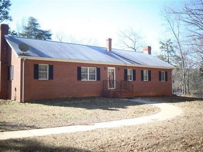 134 Lake Tahoe Ln, New Canton, VA, 23123