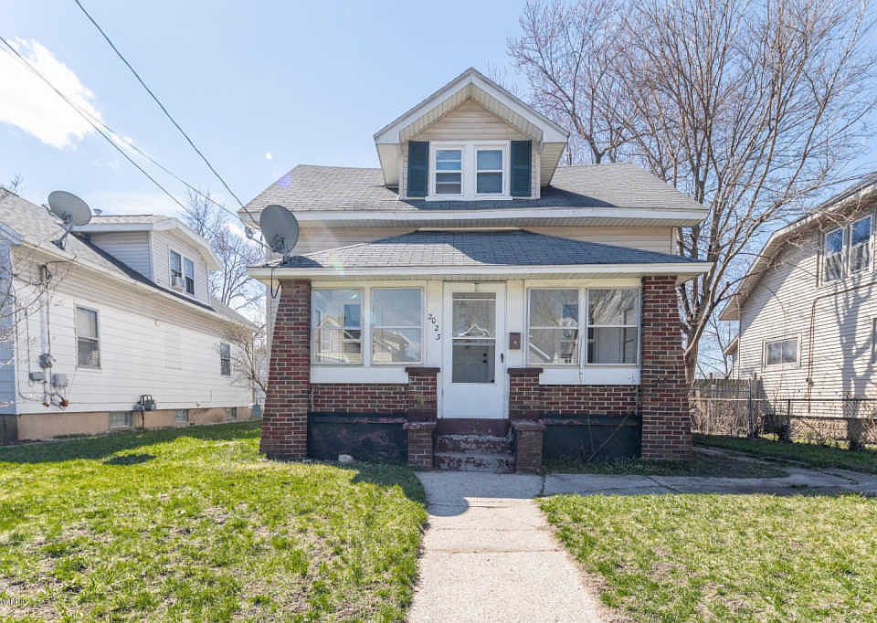 1st image of 2023 Huizen Ave SW