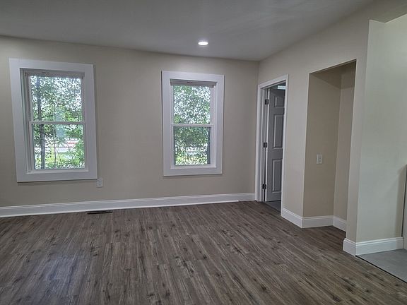4th image of 1220 Water St
