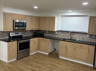 410 1/2 N 13th St #B, Selah, WA