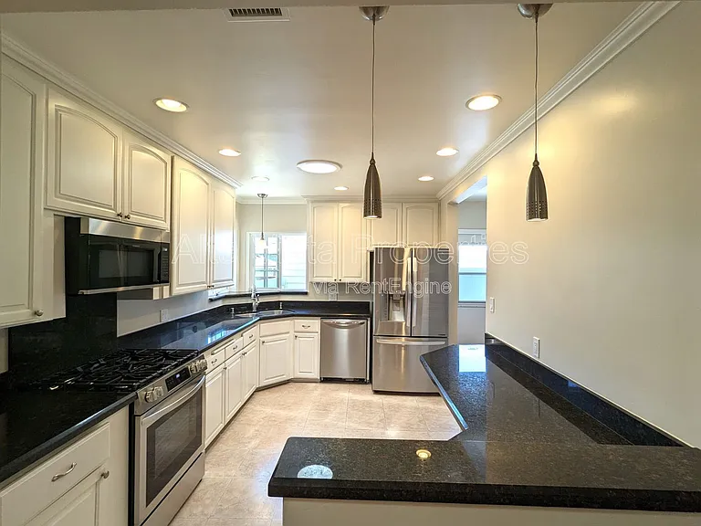 5115 Manchester Rd — Photo 7