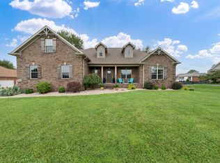740 Hunters Pointe Ct, Bowling Green, KY 42104
