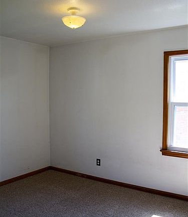 5th image of 269 E 328th St