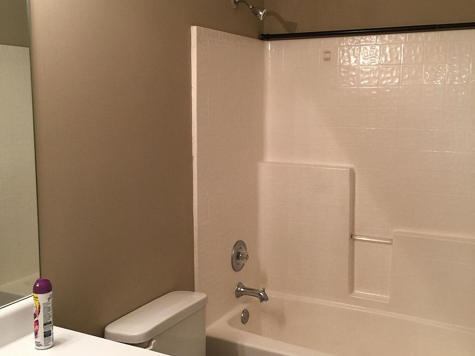 2nd image of 33 Princeton Place Dr
