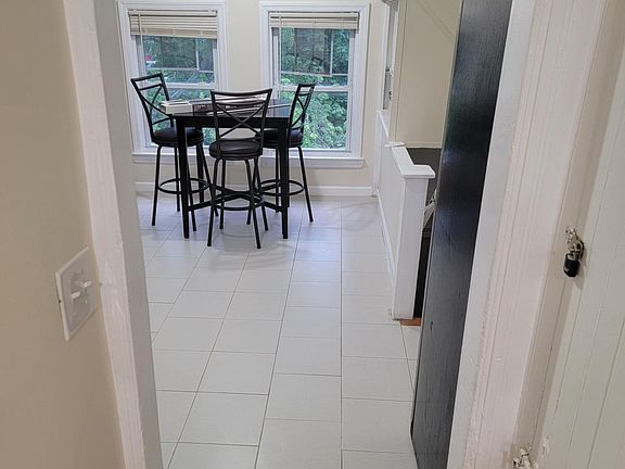 2nd image of 153 S Grove St Floor 3