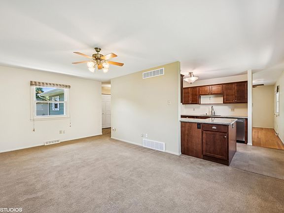 3rd image of 1715 Whittier Park Dr