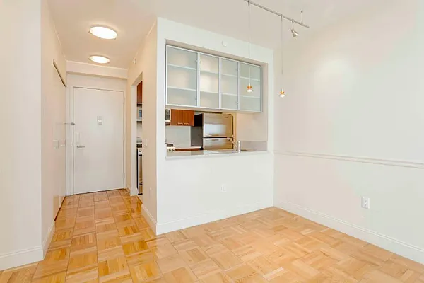 Rented by Town Residential | media 15