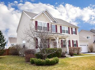 313 Cassidy Ln, Elgin, IL 60124