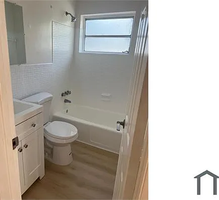 1425 NE 125th Ter #111 — Photo 5