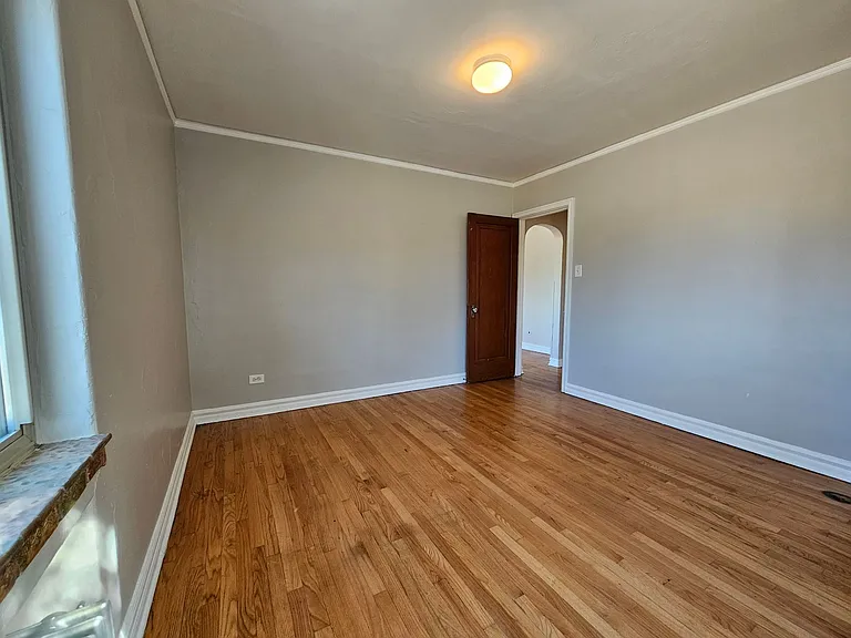2833 N Colorado Blvd — Photo 9