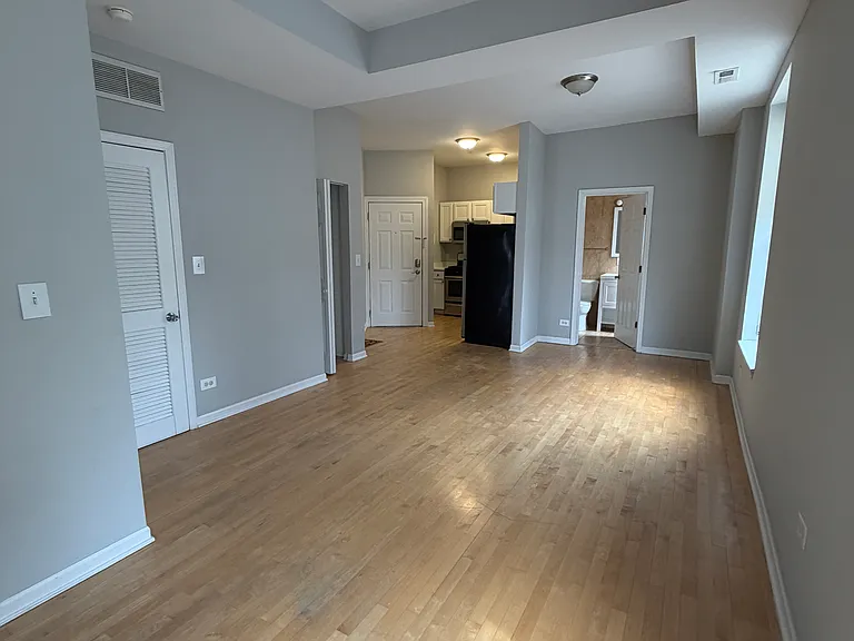 602 S Western Ave #2SR — Photo 4