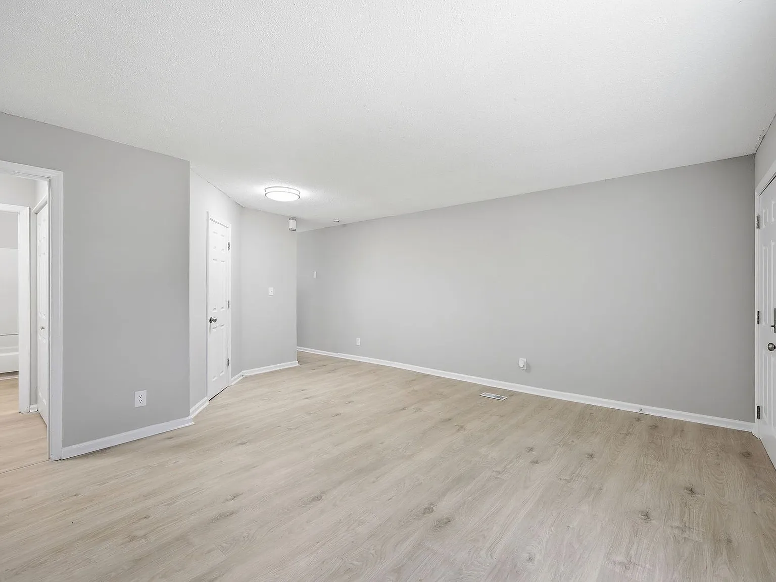 4720 Hoyle Dr Raleigh NC — Photo 3