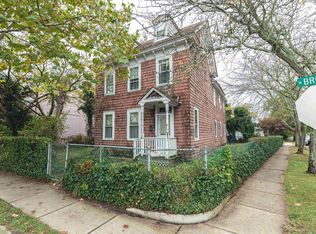 122 Broadway, Cape May, NJ 08204