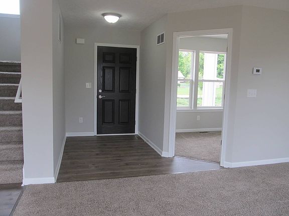 3rd image of 11318 Sand Hill Dr