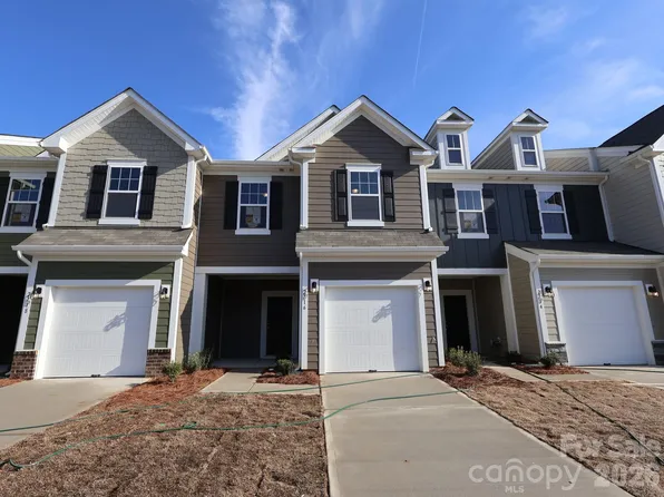 2716 Yeager Dr NW, Concord, NC 28027