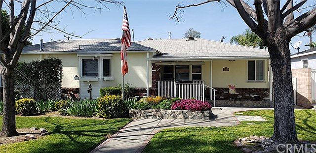 1st image of 5645 Persimmon Ave