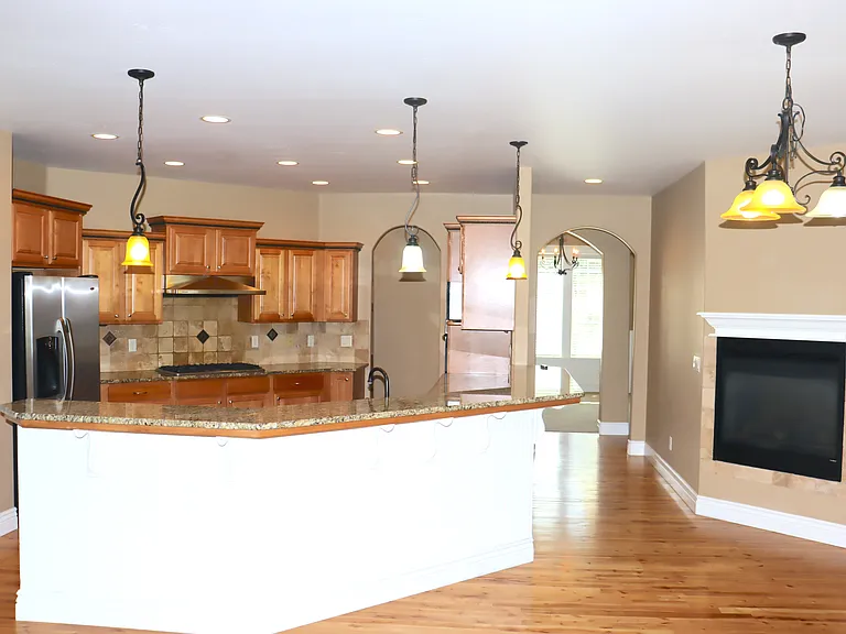 580 E Fallingbranch Dr — Photo 27