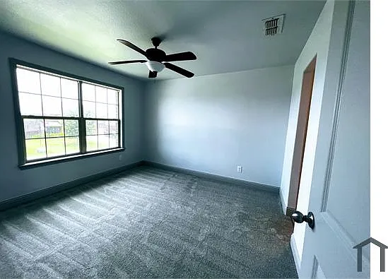 3002 Limestone Cir — Photo 18