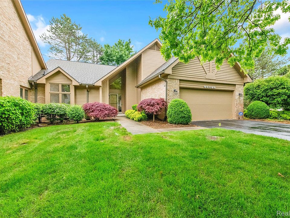 1st image of 29739 Nova Woods Dr #32