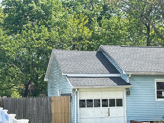 3rd image of 165 Orchid Dr