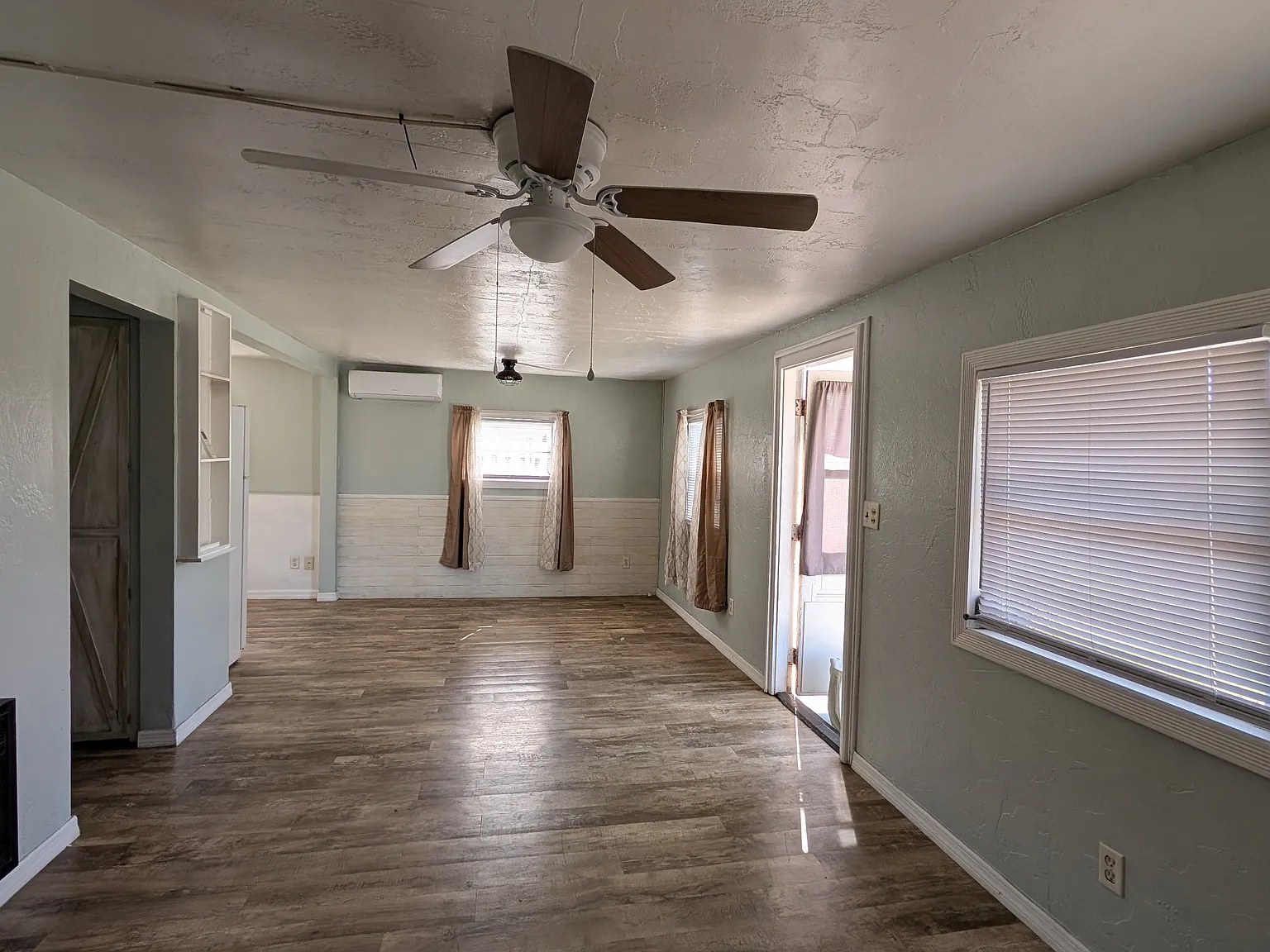 1 bed, 550 sqft, $1,050 — Photo 1