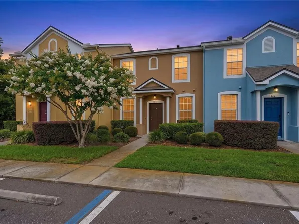1250 Charlesworth Dr, Zephyrhills, FL 33543