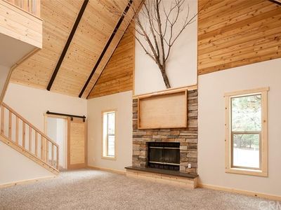445 Kern Ave, Sugarloaf, CA, 92386