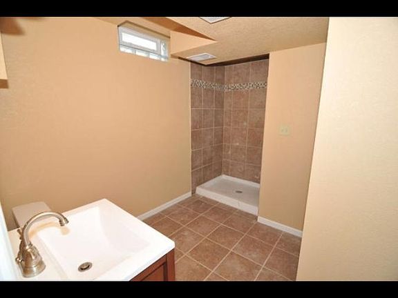 3rd image of 4651 N Green Bay Ave