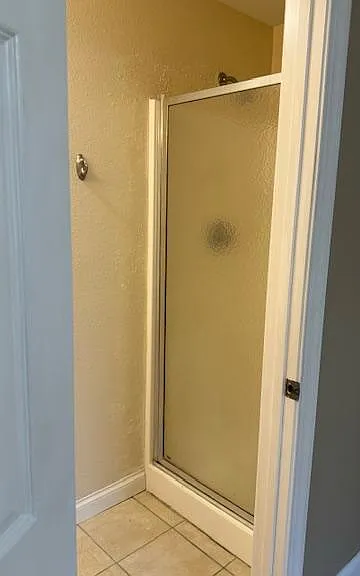 Front bedroom shower