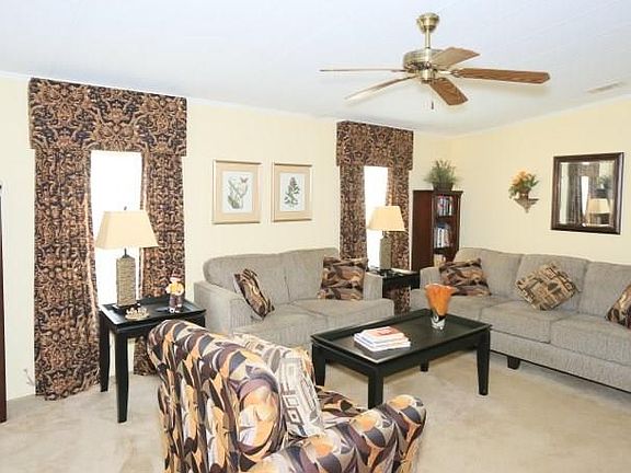 5th image of 918 Dogwood Dr