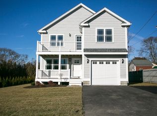 107 Orchard Ave, Middletown, RI 02842