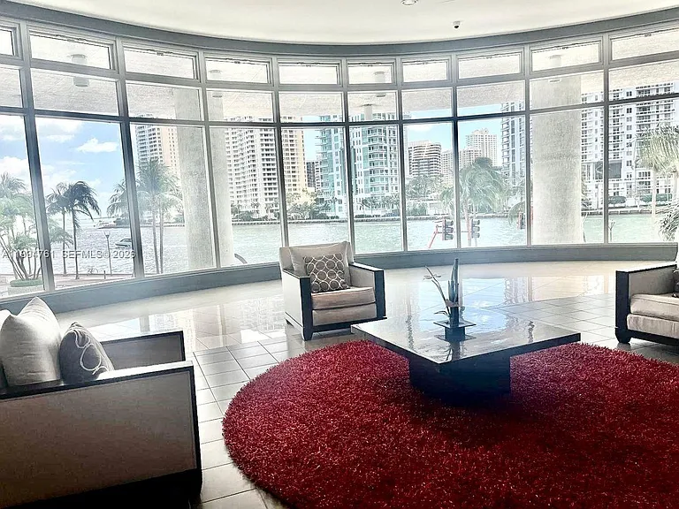 300 S Biscayne Blvd #T-2012 — Photo 27