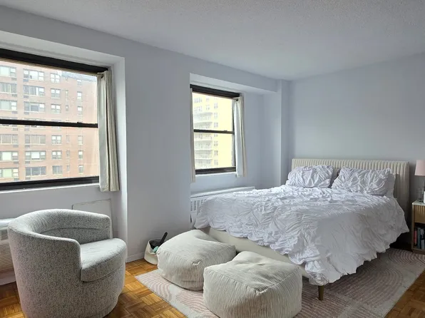 401 2nd Avenue image 1 of 7