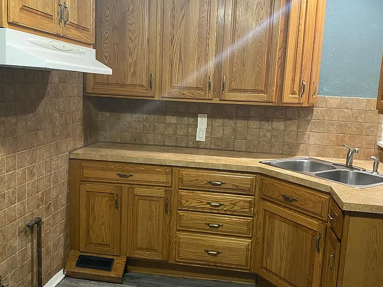 2475 Triplett Blvd — Photo 8
