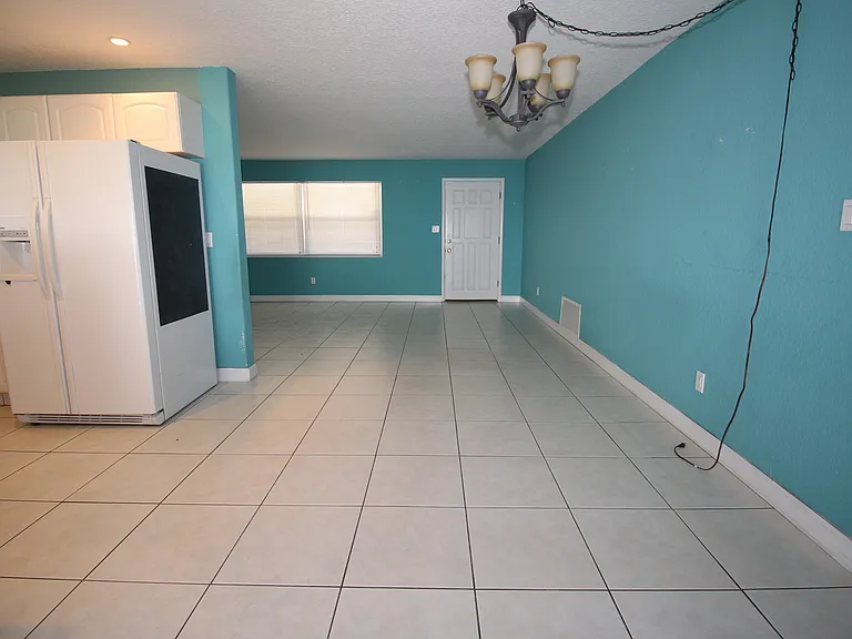 1309 Viewtop Dr — Photo 5