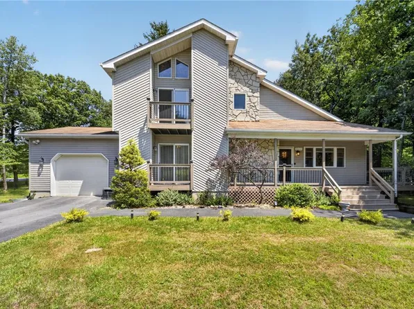 3103 Evergreen Cir, Tobyhanna, PA 18466