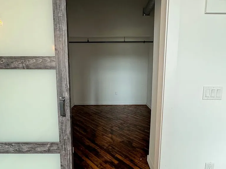 Kent Mills — Photo 36