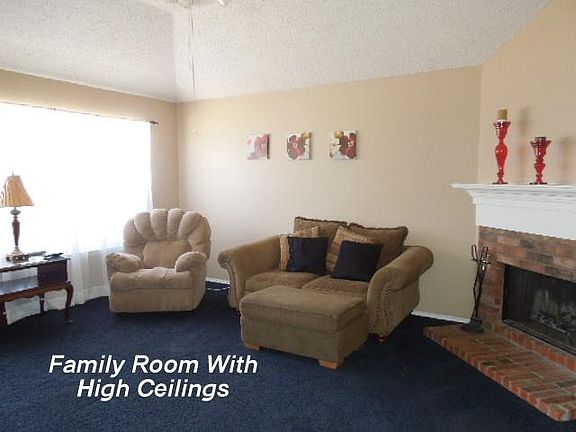 3rd image of 1116 Marshall Dr