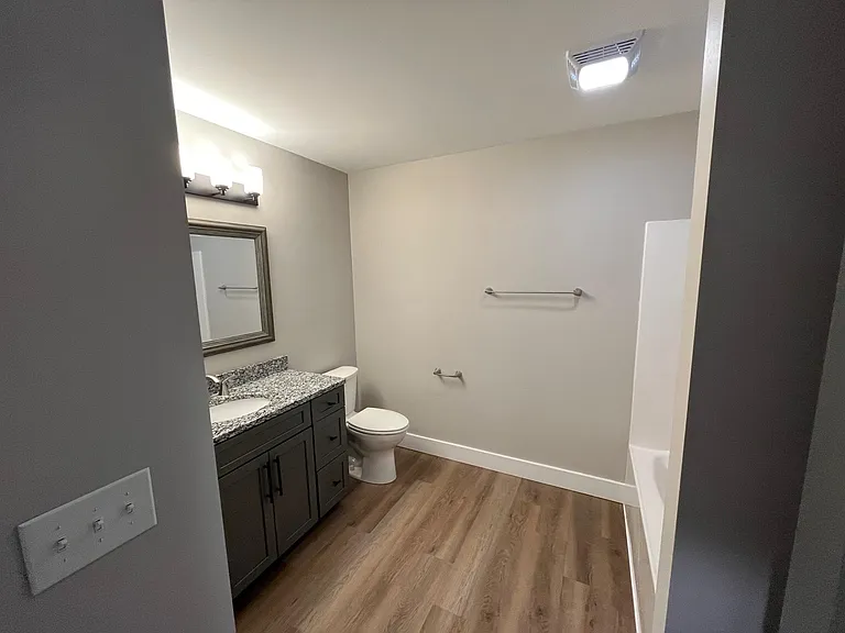 1116 N Walnut St #6 — Photo 22