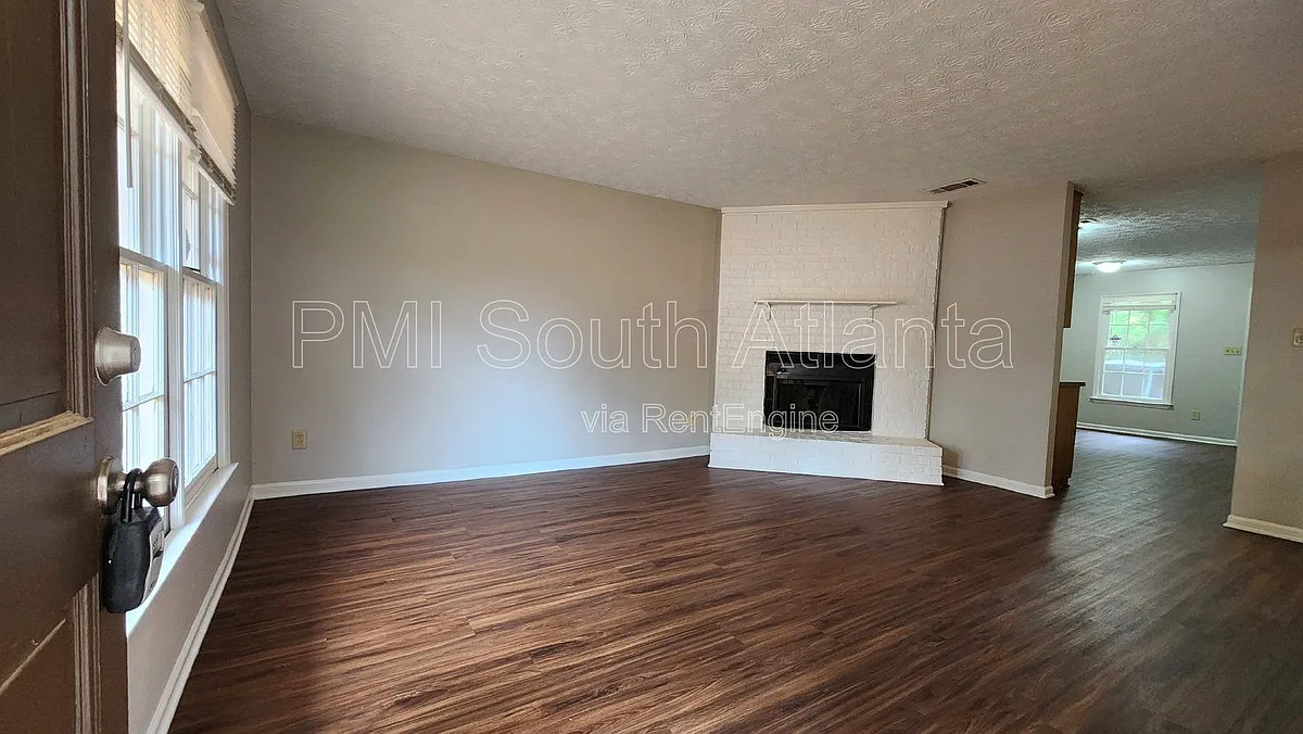 Building Photo - 634 Morton Ct #636