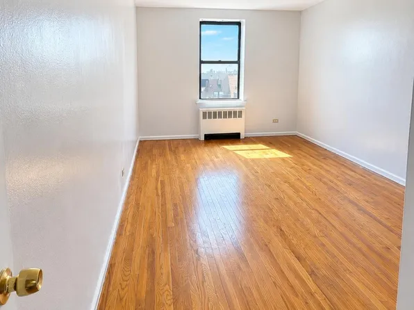 740 E 232nd St APT 6G, Bronx, NY 10466